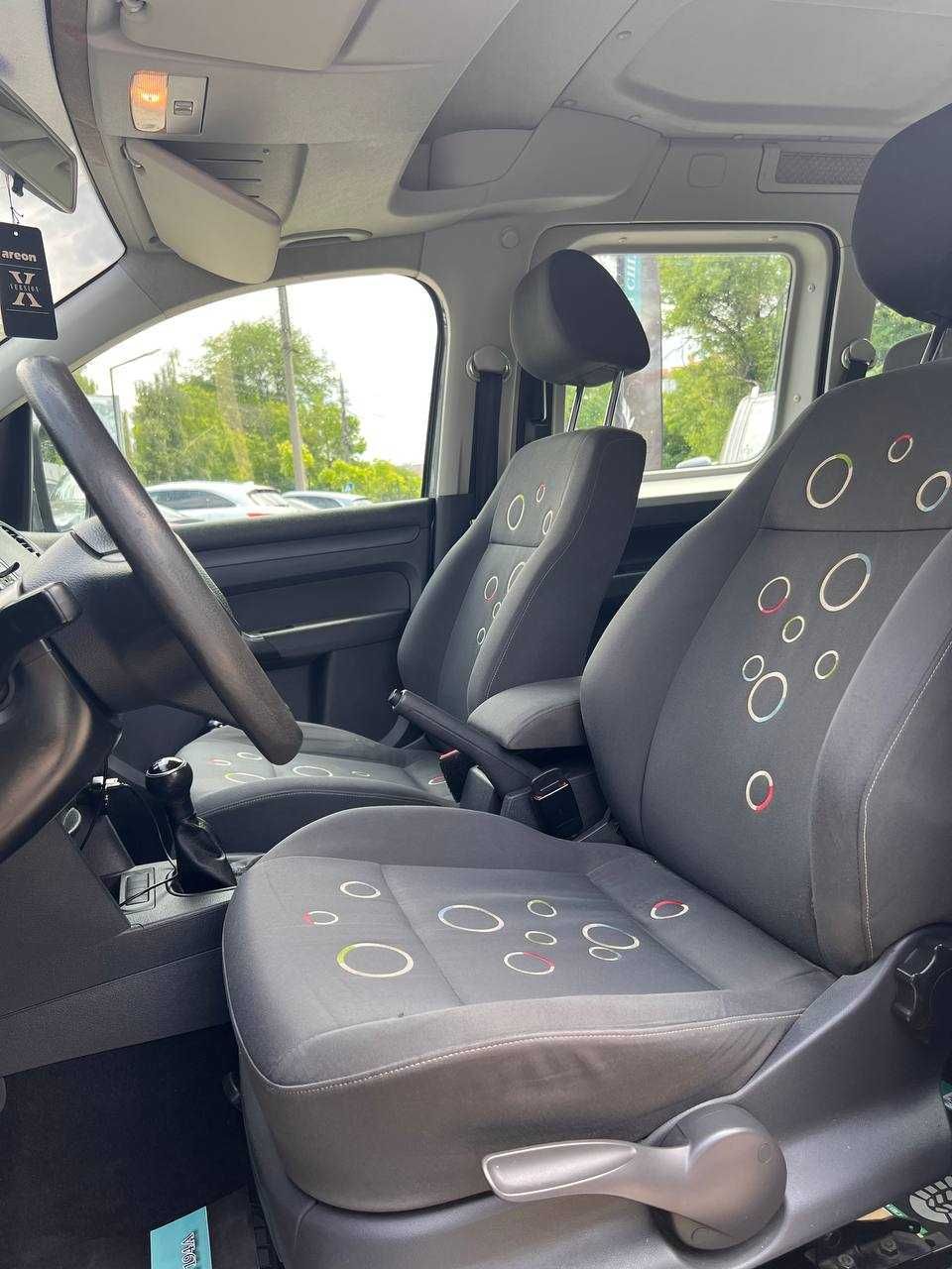 VOLKSWAGEN CADDY в кредит без авансу