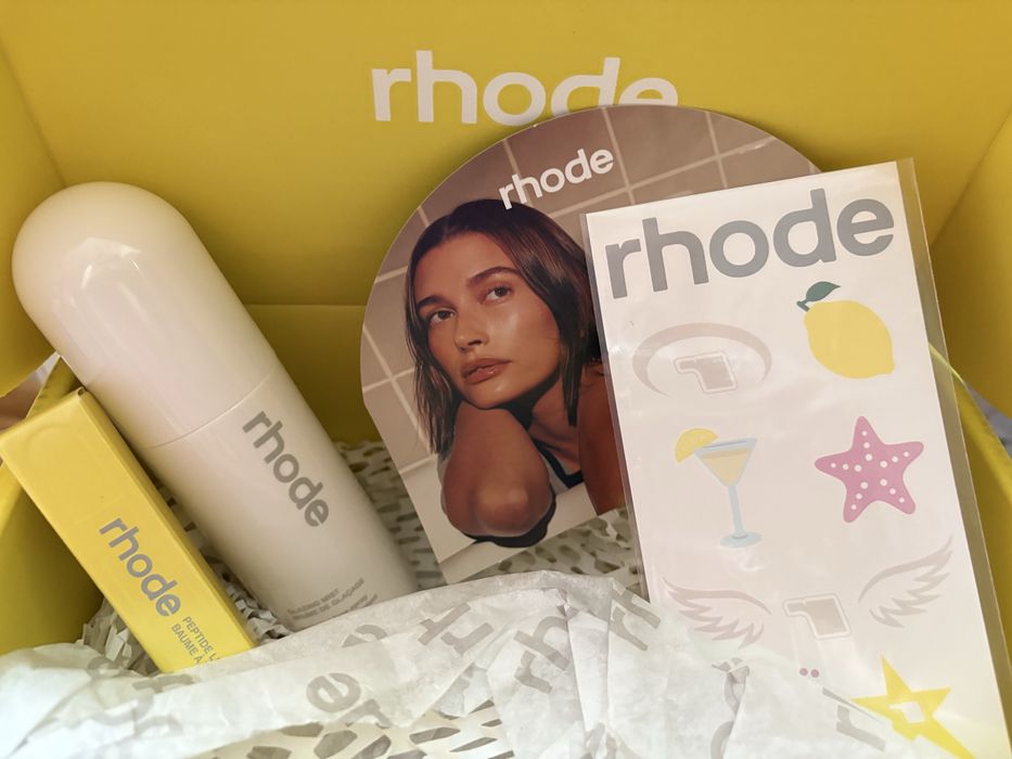 Rhode blyszczyk i glazing milk