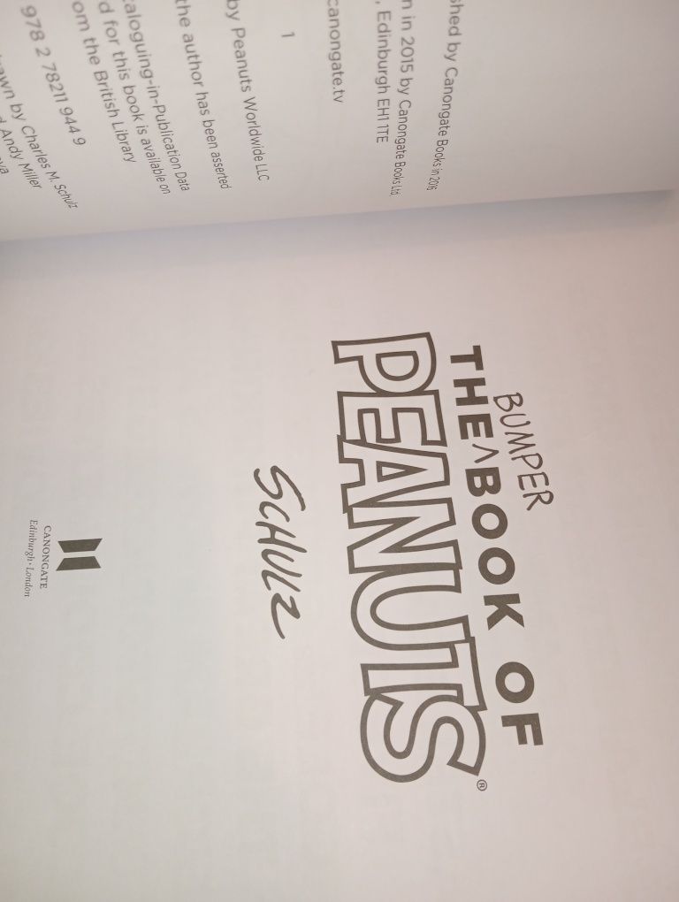 Peanuts the book of Peanuts