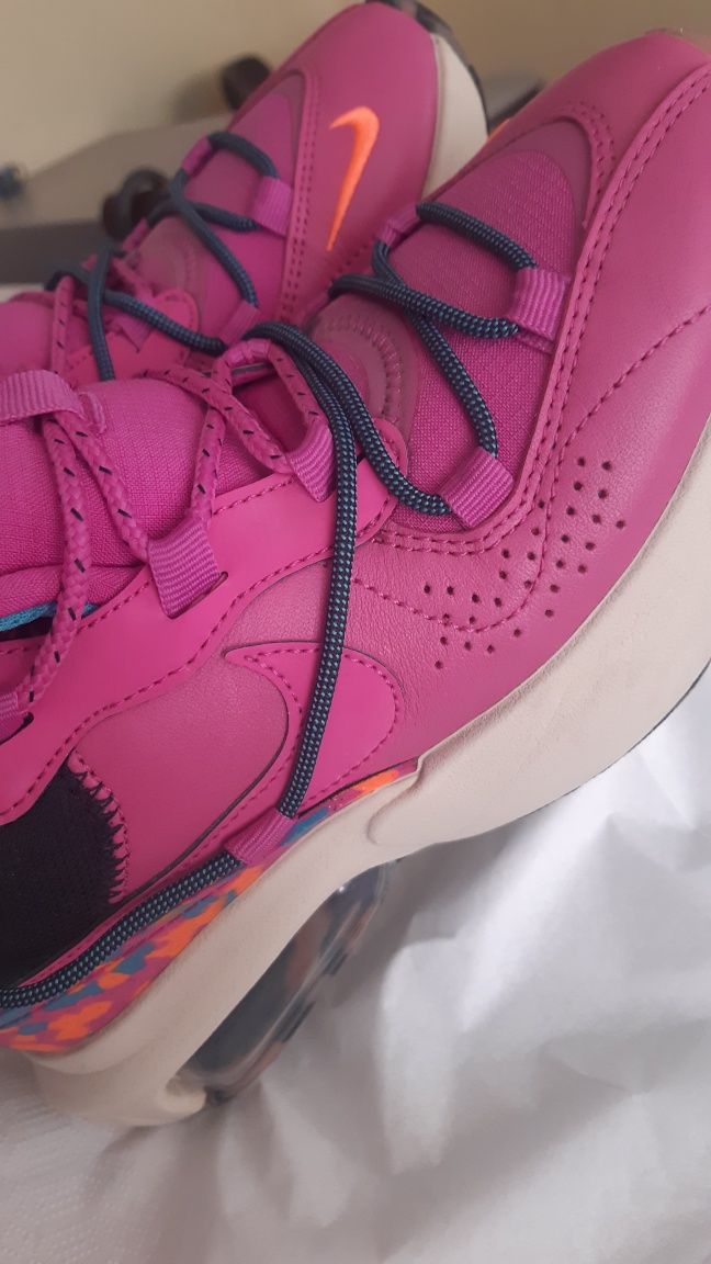 Кроссовки Nike оригинал 36-36,5