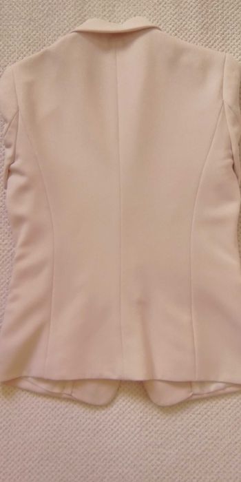 Marynarka damska Bershka do pracy na imprezę blady róż, S (36)