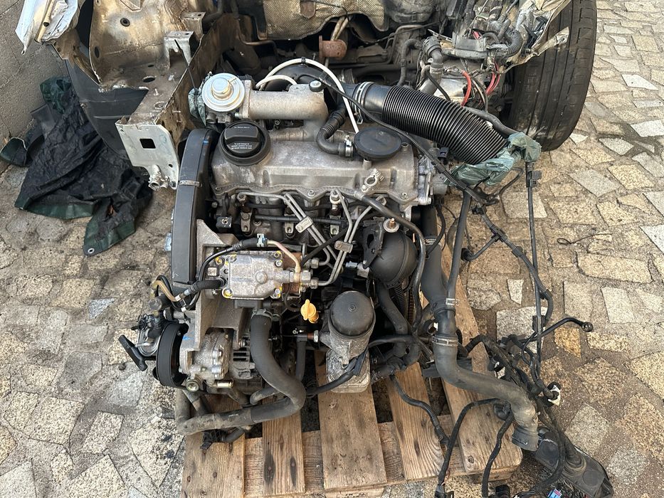 Vendo motor VP110 em otimo estado