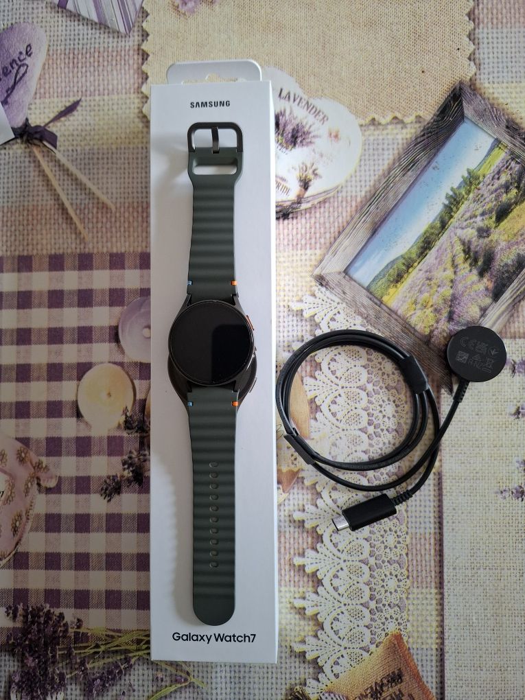 Vendo Samsung Watch 8 NOVO, com fatura, caixa e carregador