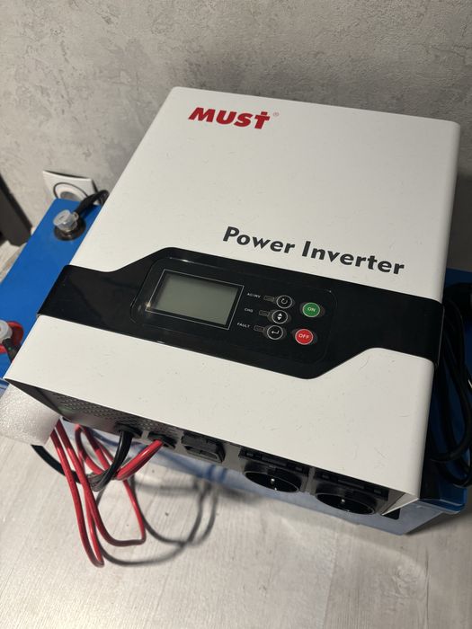 Інвектор 1кВт + АКБ 12В 200Ач