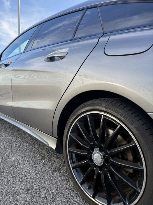 Mercedes-Benz Classe CLA 220 Shooting Brake AMG Line