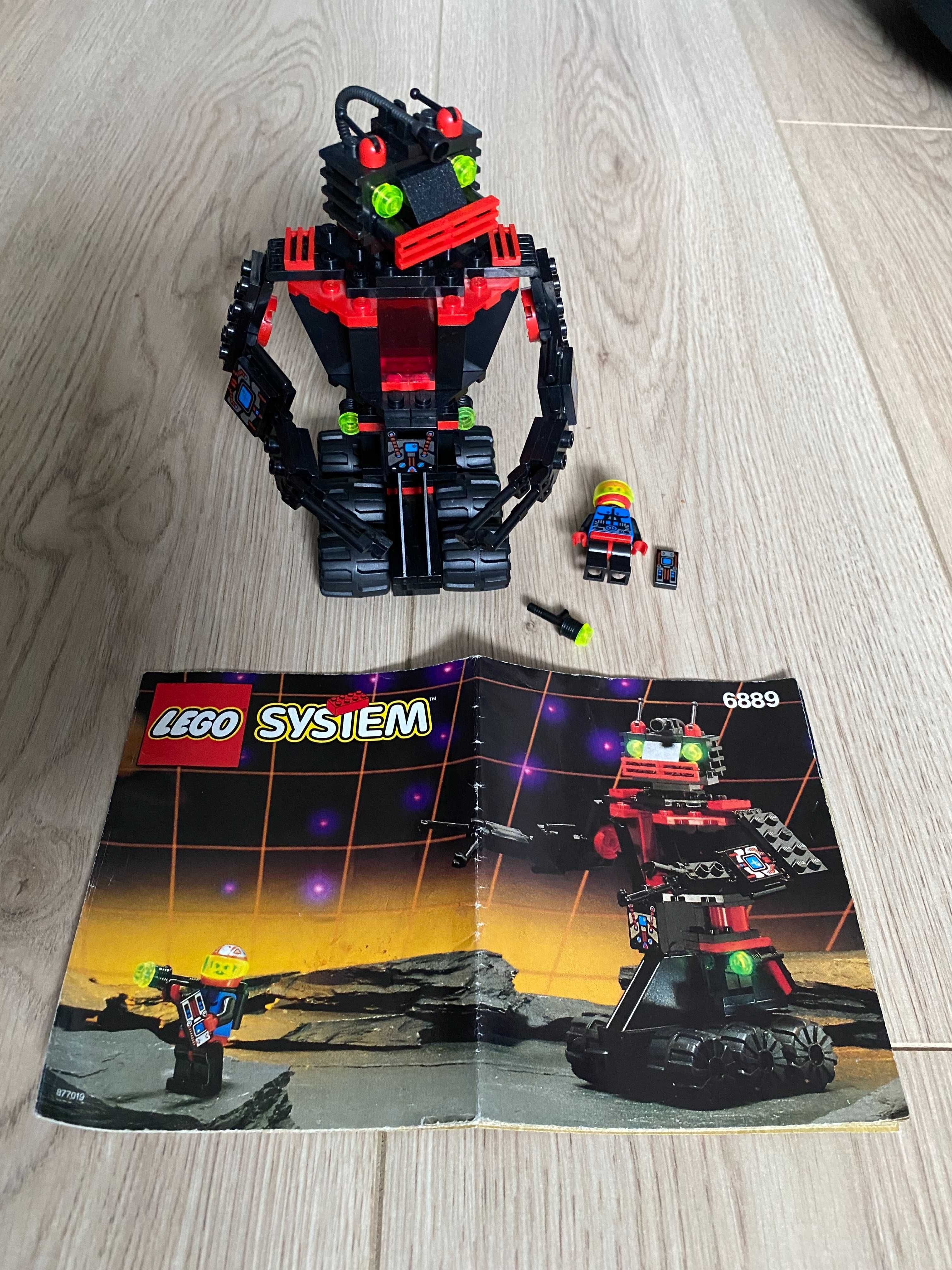 LEGO 6889 robot space