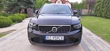 VOLVO XC40 B4 Plus Bright 2022 czarny