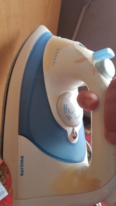 Праска , утюг Philips.