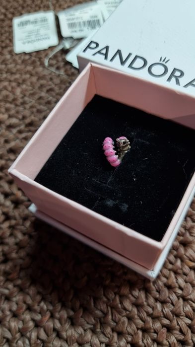 Продам оригинальные Шарм Пандора