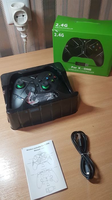 Продам новый беспроводной геймпад с адаптером