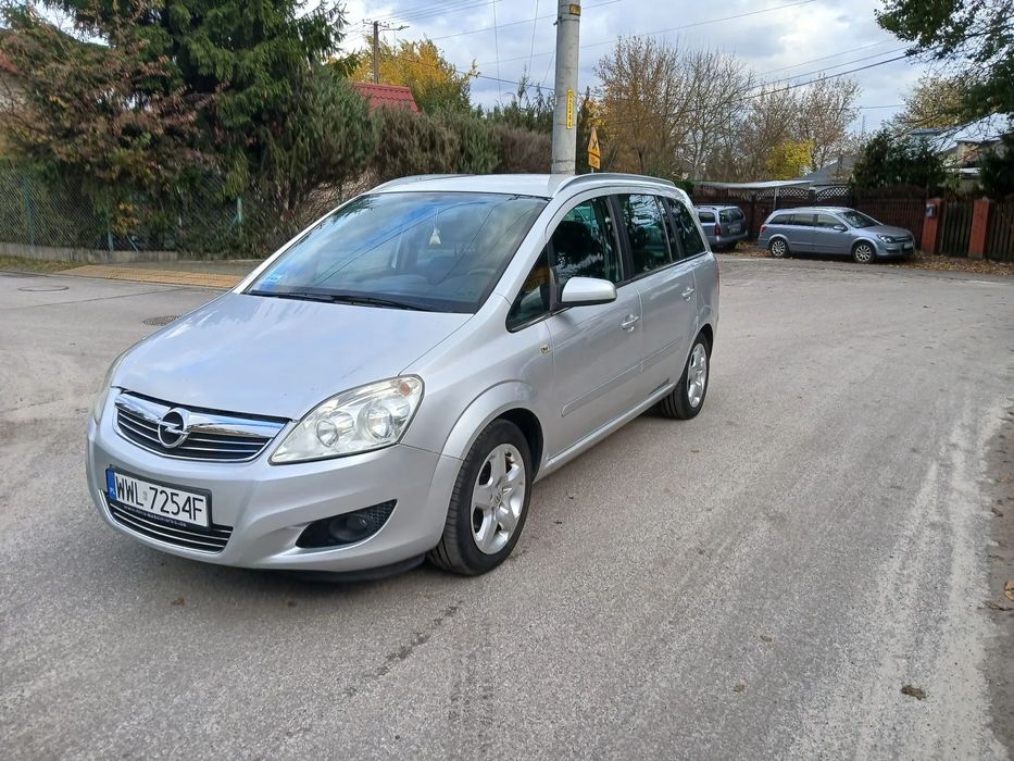 Opel Zafira 2008r 1.6 gaz lift 7 osobowy bez korozji