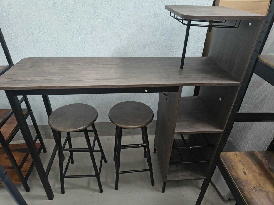 Stół barowy + 2 stołki, uchwyt na kieliszki i stojak na wino RYSY