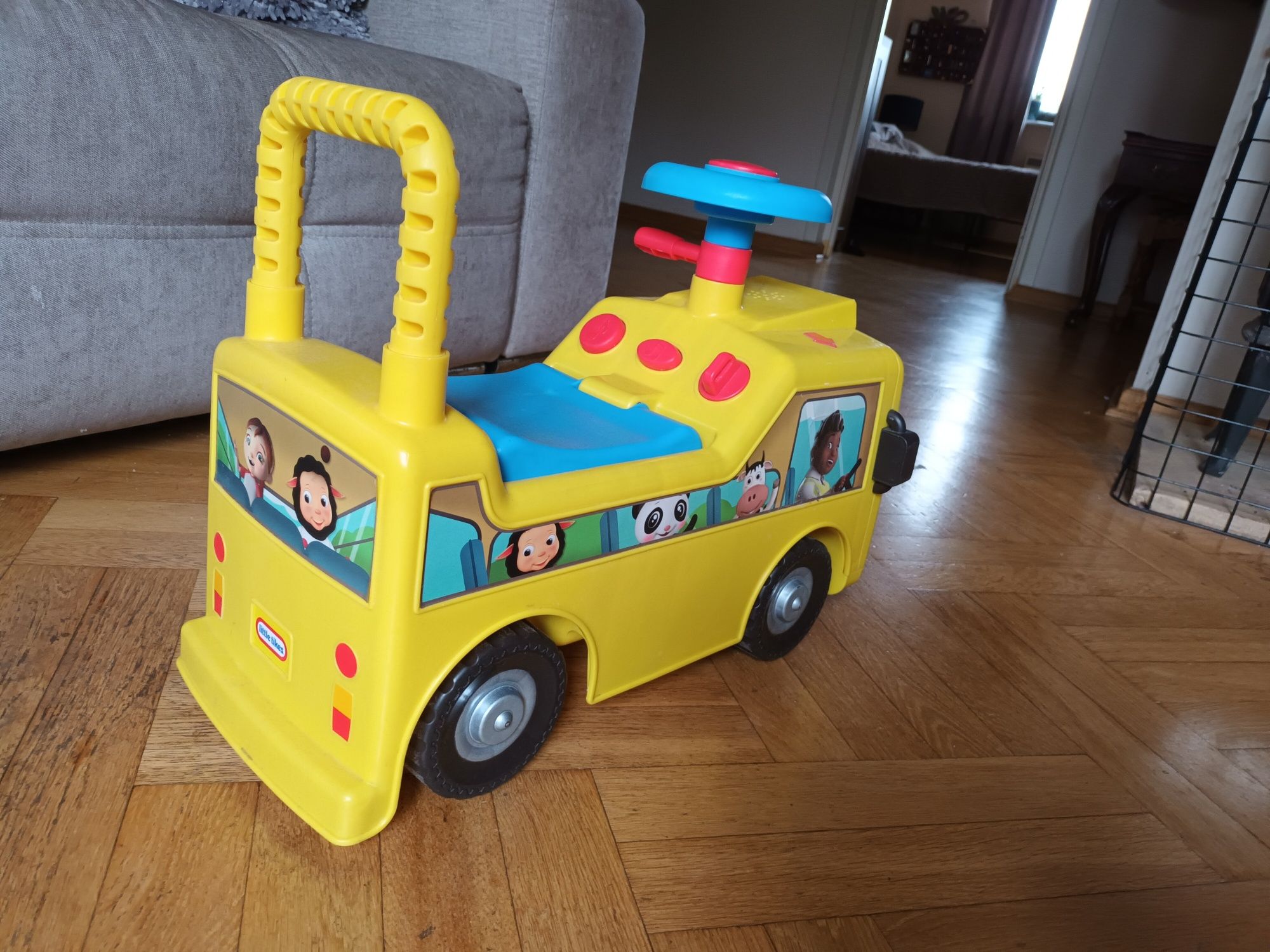 Jeździk Little Tikes little baby bum interaktywny autobus jeździk pcha