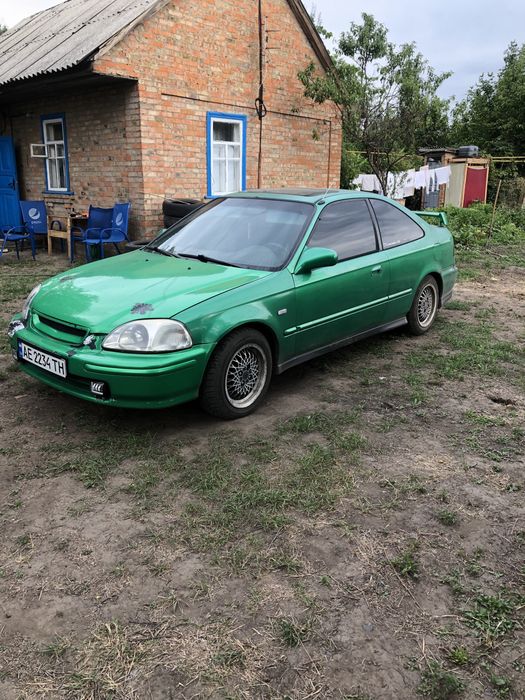 Продам хонду сивик