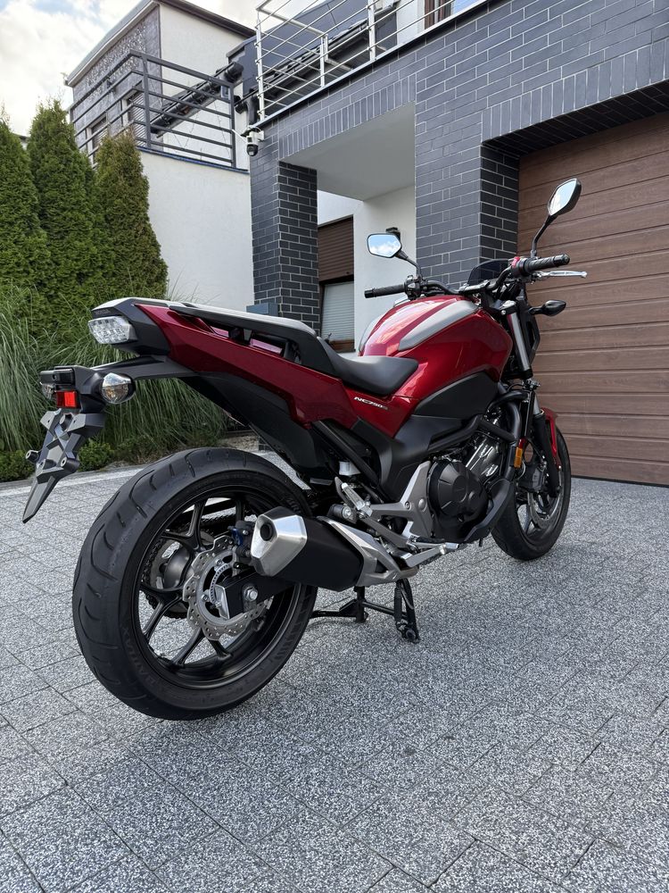Honda NC 750s 2018r bardzo mały przebieg stan wzorowy