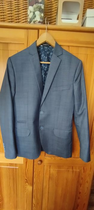 Garnitur młodzieżowy taliowany firmy Lufetti 176/M