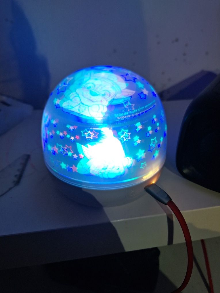 Nowa lampką nocna z projektorem Psi Patrol