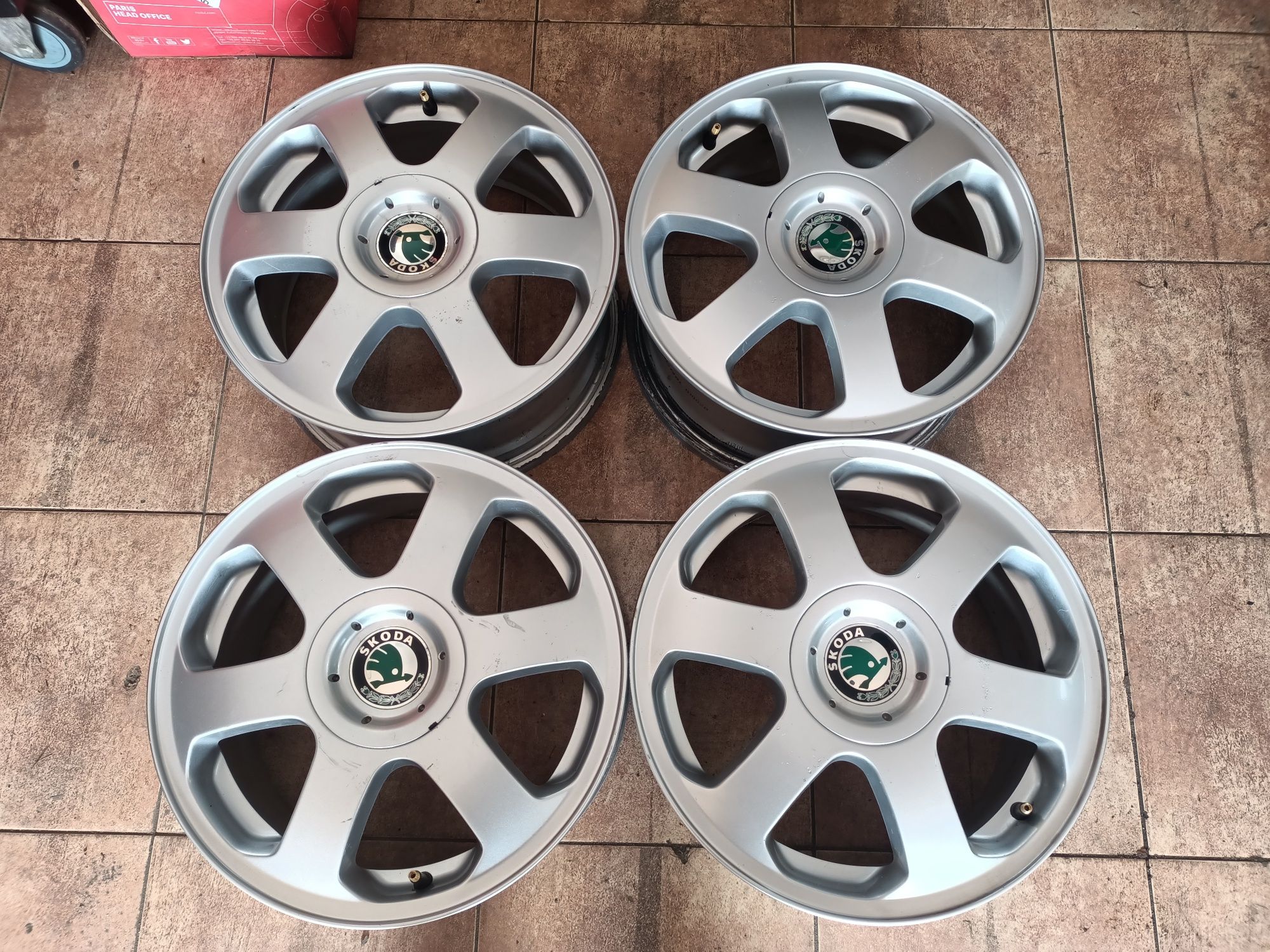 Oryginalne alufelgi 15 5x100 Skoda Octavia