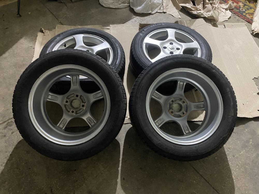 Колеса диски с резиной R16 4 на 100, michelin 205 55 XL