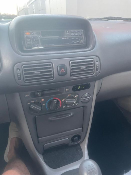 Toyota Corolla starvan 2.0