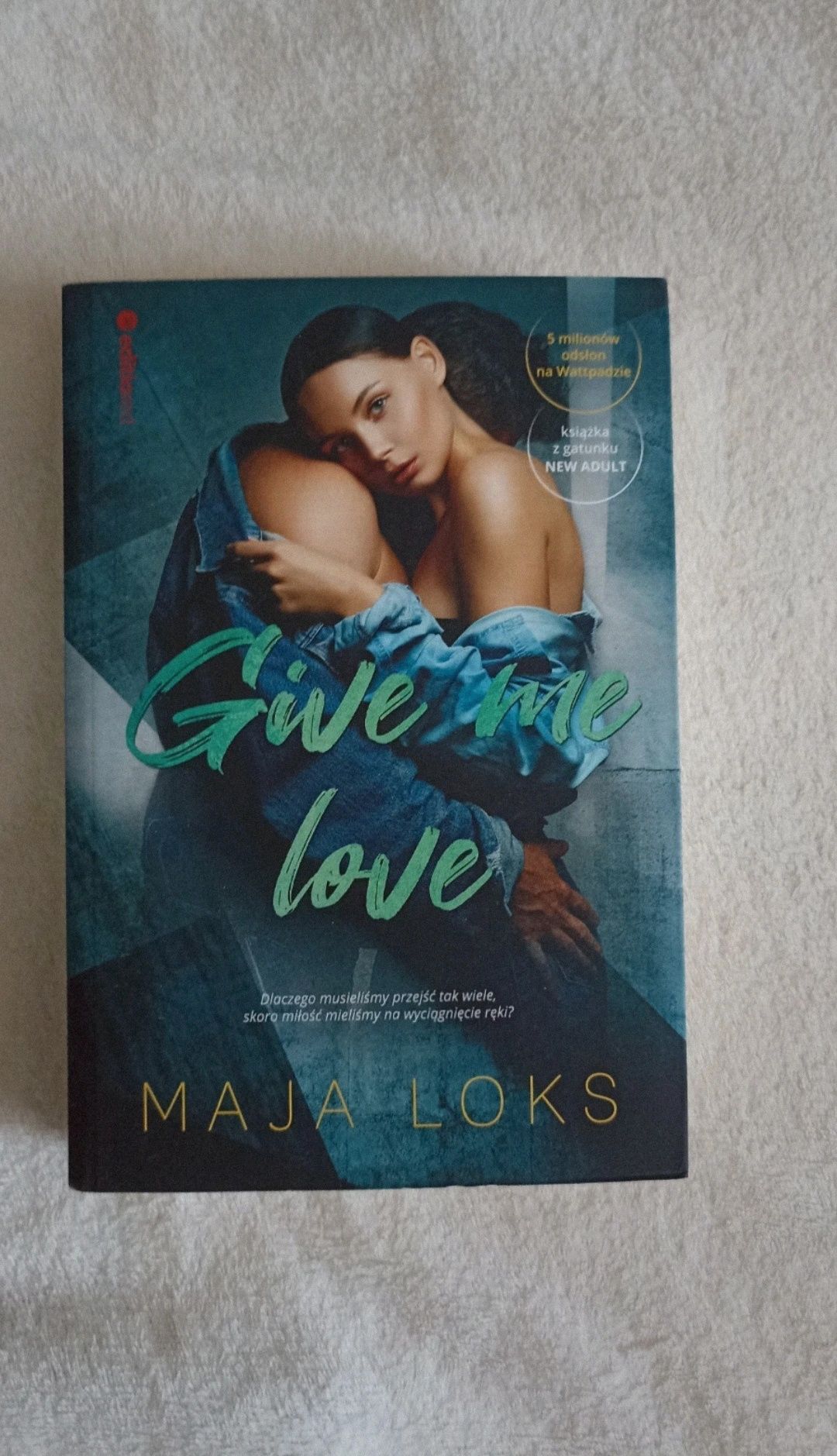 Maja Loks  - "give me love"