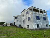 Moradia T7 para venda