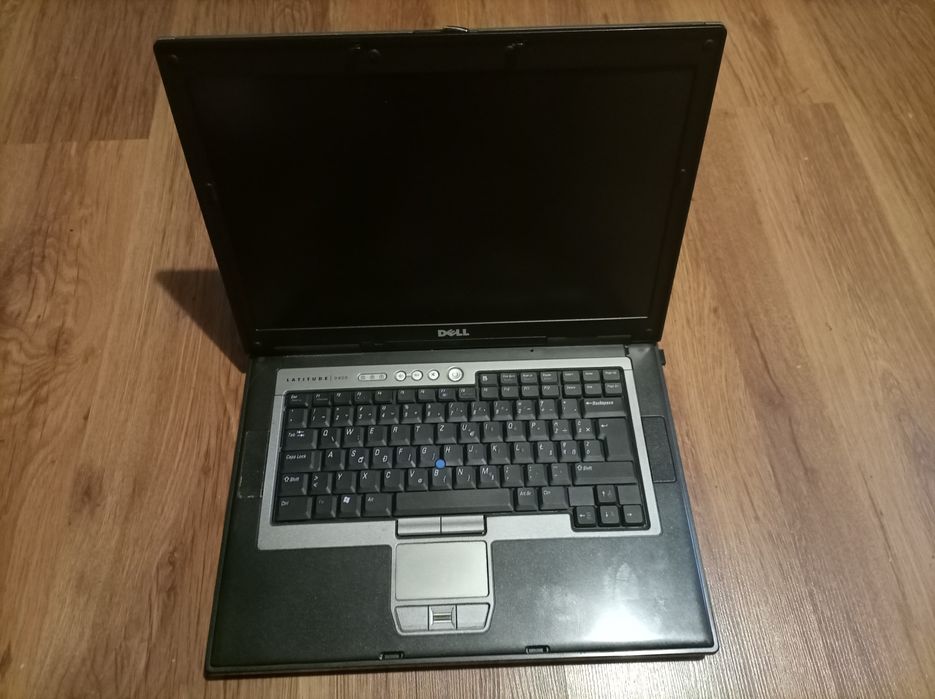 Laptop Dell latitude D820