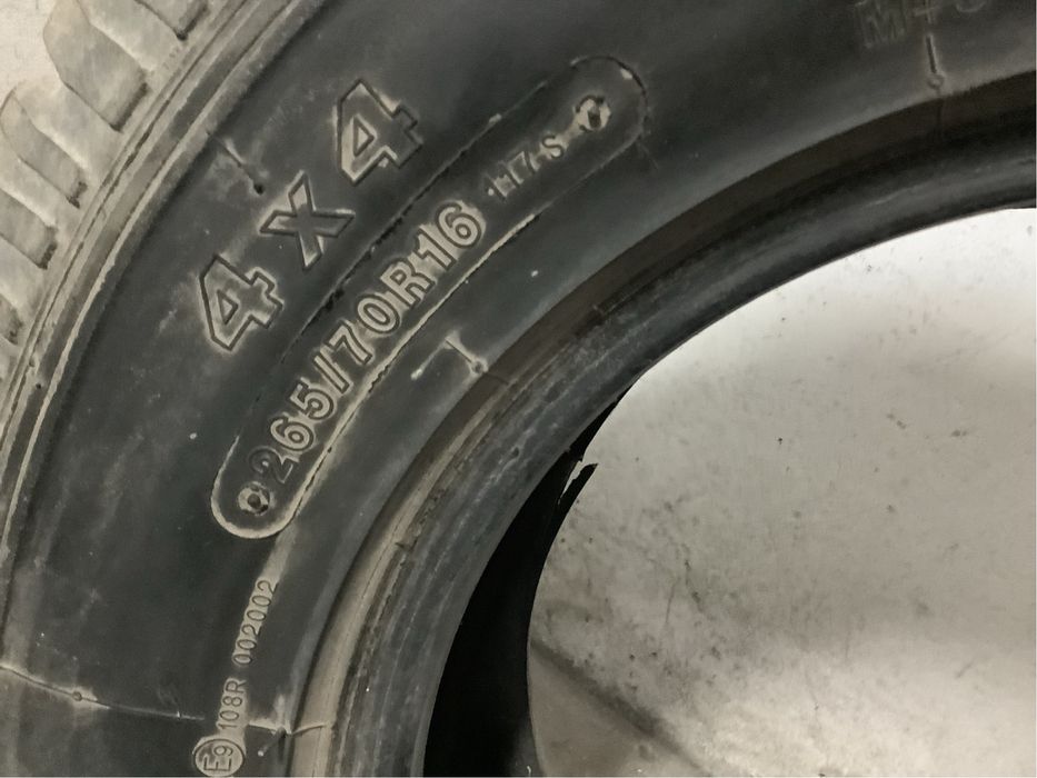 Pneu Fedima Fronteira all-terrain usado 265/70/16