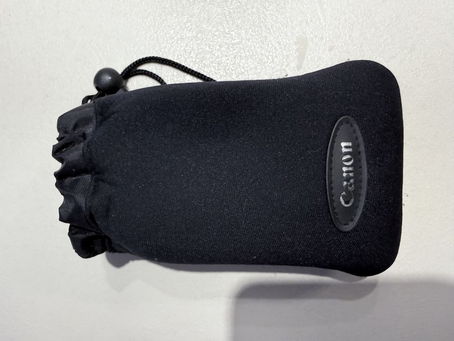 Zabytkowy aparat analogowy Canon Prima Zoom 80u