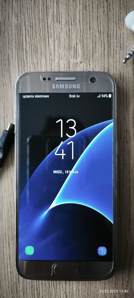 Samsung Galaxy S 7 cały zestaw. Stan bardzo dobry