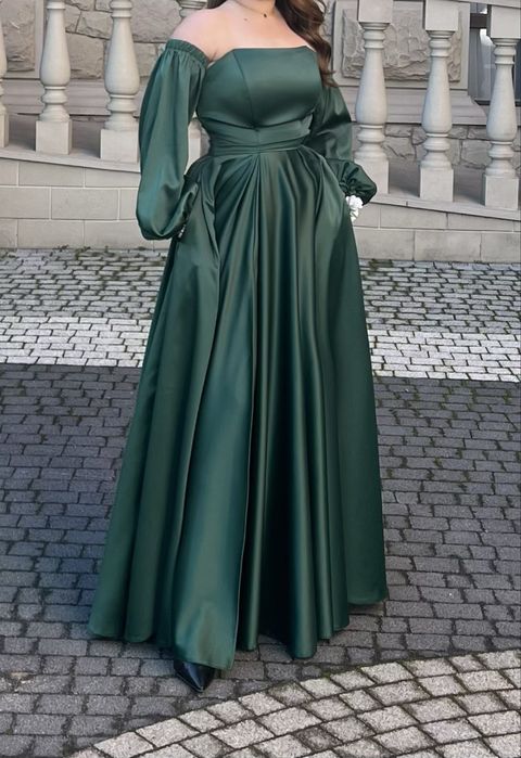 Смарагдова атласна вечірня сукня , корсет регулюється , розріз ,кишені