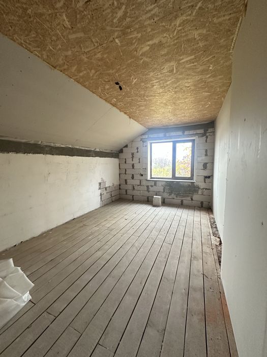 Продається будинок у районі Олексіївки.