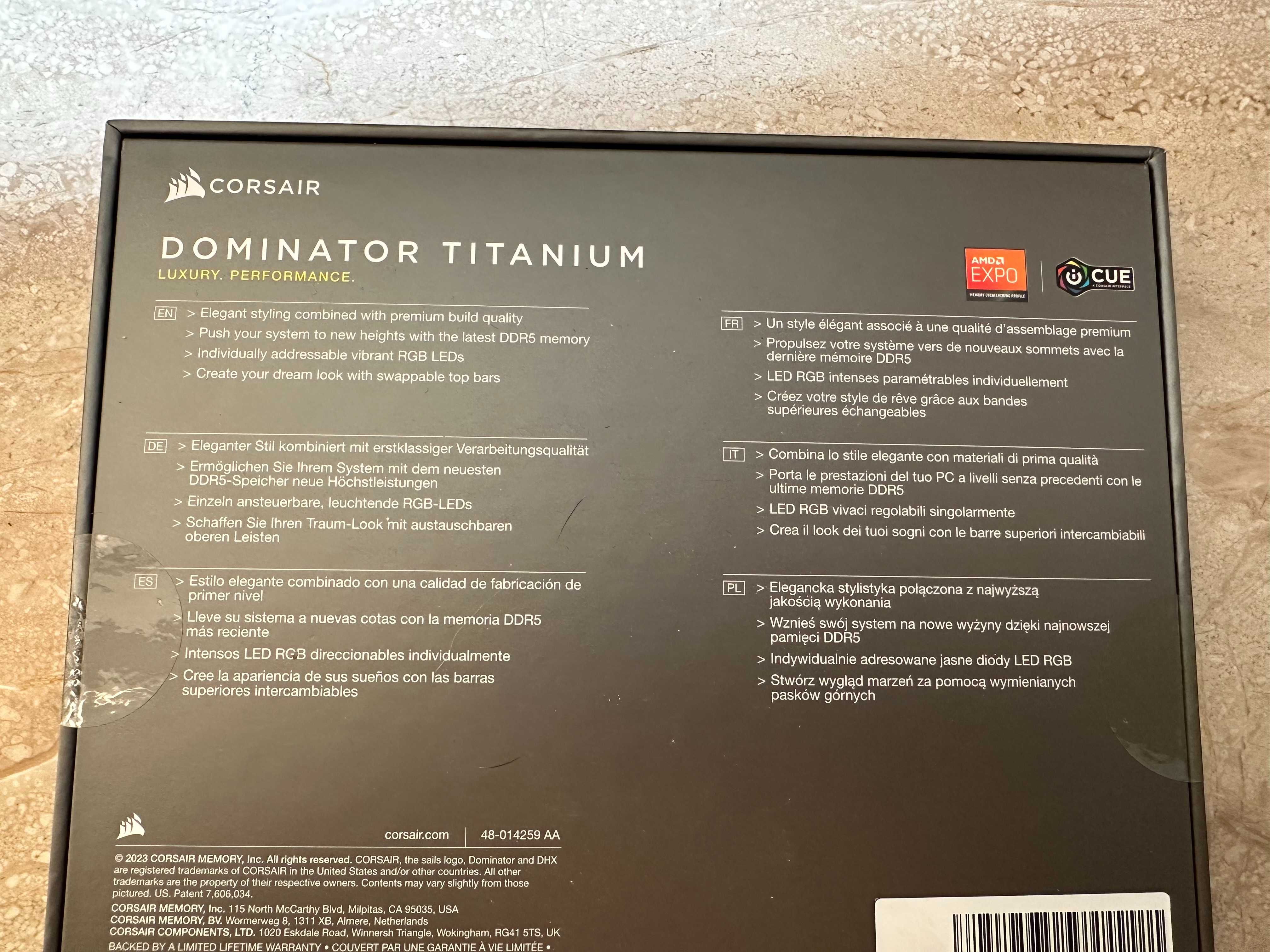 Pamięć RAM Corsair Dominator Titanium RGB, DDR5, 64 GB, 6000MHzb