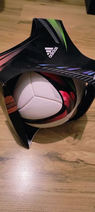 Piłka meczowa Conext 15 Omb