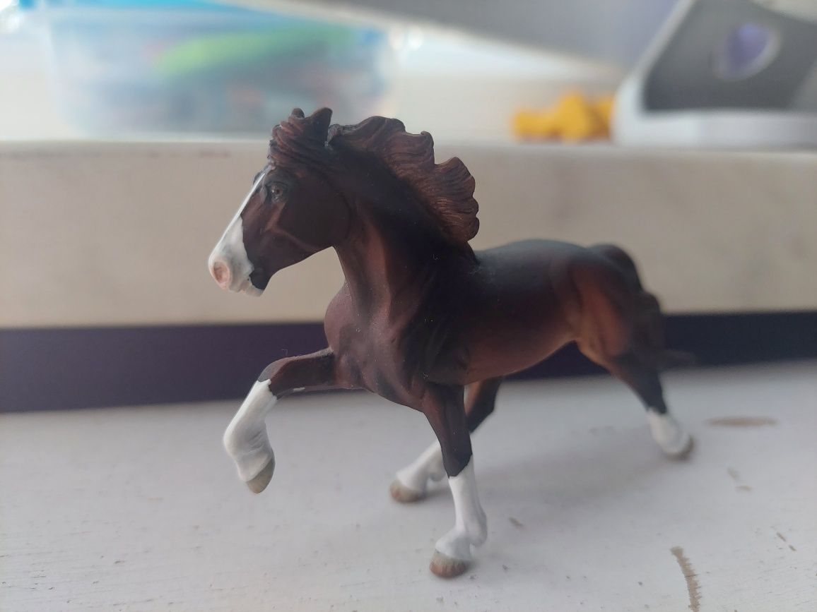 Breyer Stablemates Custom (Schleich, CollectA)