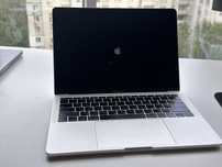 Macbook pro 2017 i5 8 256