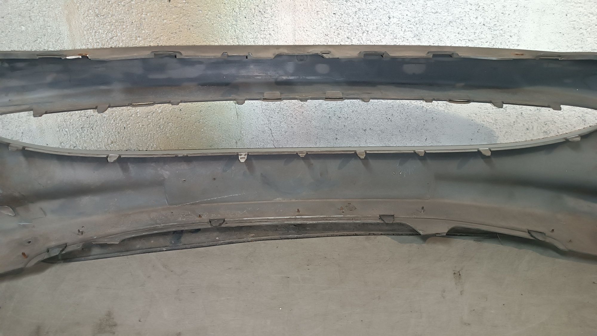 Vendo parachoque de frente Peugeot 206 HDI ano 2001/02
