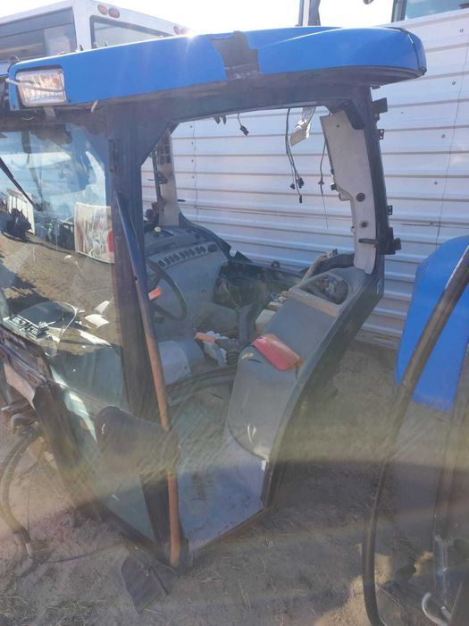 Kabina ciągnika New Holland