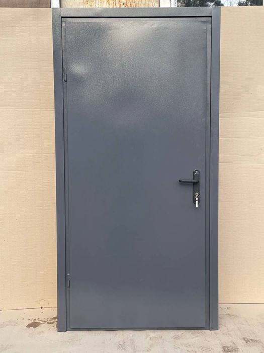 Вхідні двері, двері сталеві з МДФ, двері в підʼїзд гараж Розпродаж