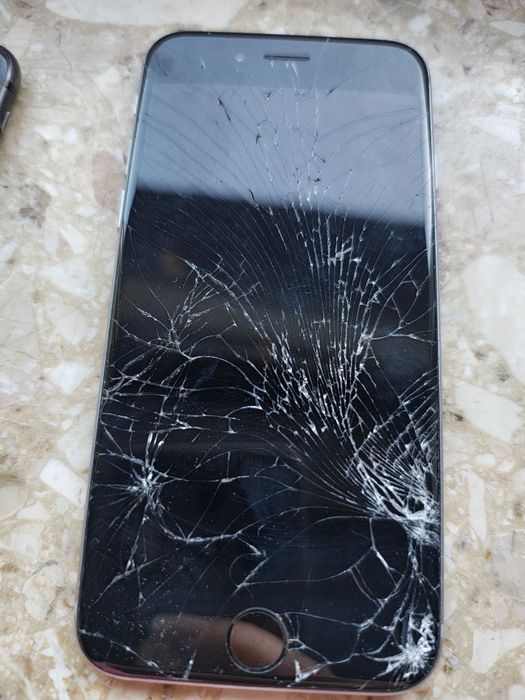 iPhone 7 dwa telefony
