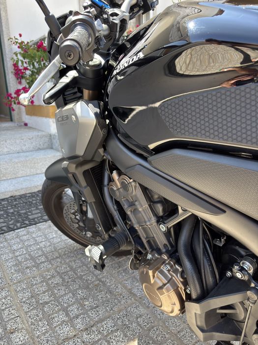 CB650R [35Kw Livrete{