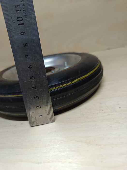 Колесо з гумою на підшипнику d 200 для візка, тачки .