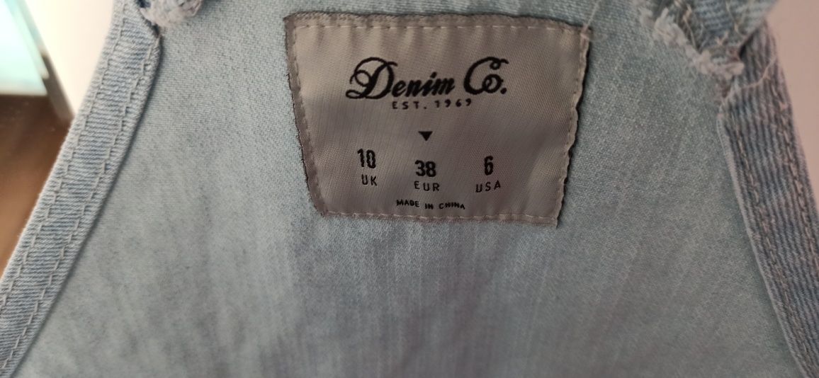 Джинсовый комбинезон шорты Denim (размер S/М, 10, 38)
