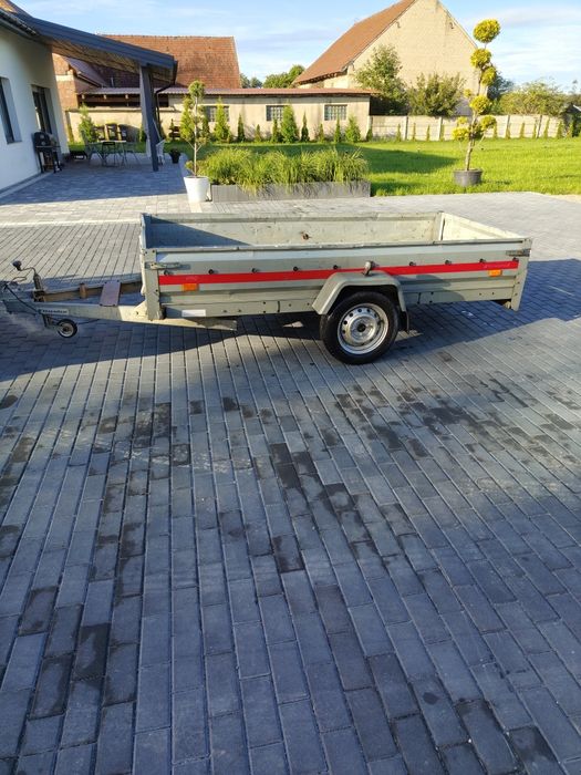 Wynajem przyczep lawet przyczepka motocyklowa przyczepki aut busów