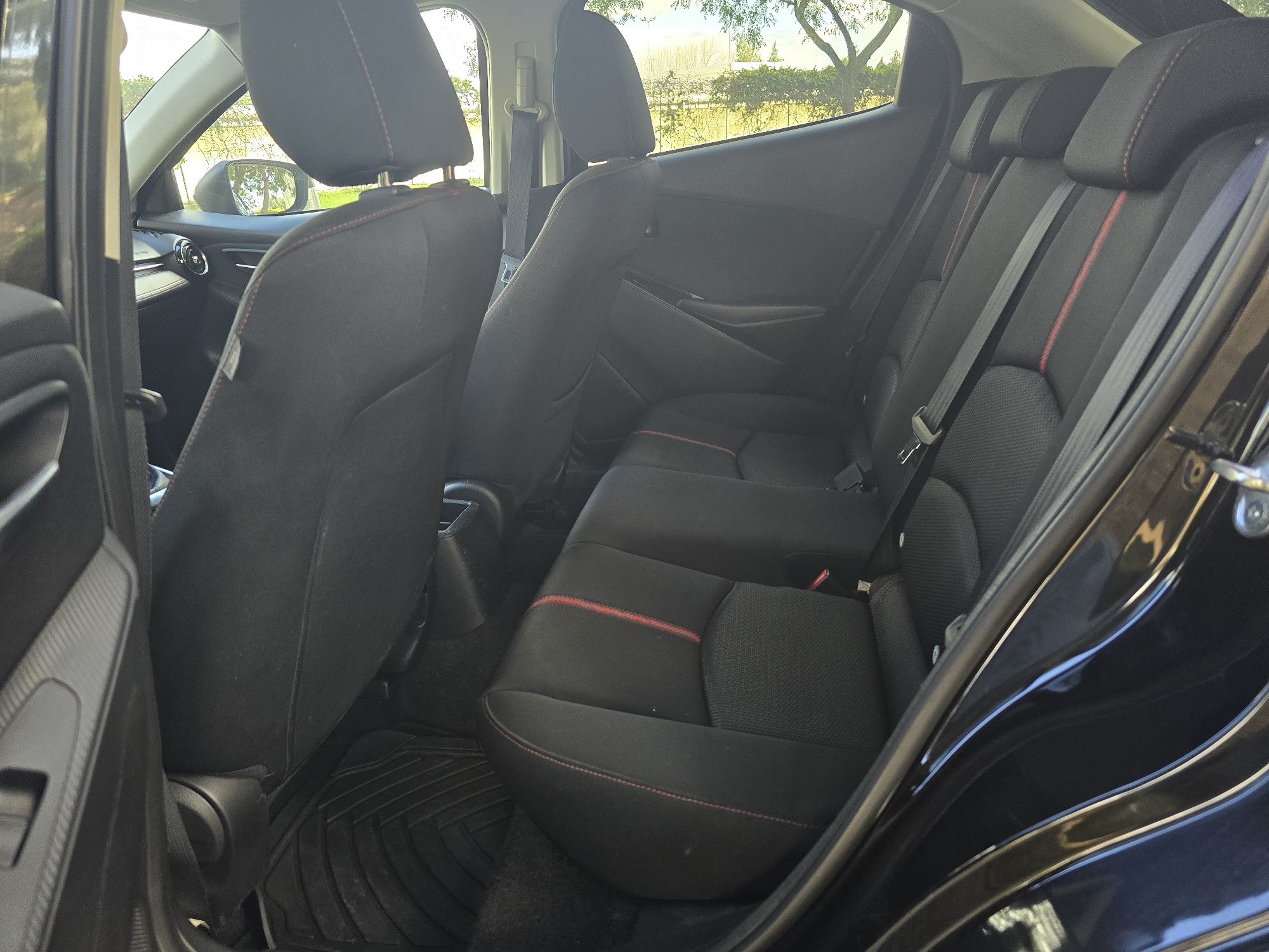 Mazda2 skyactive-G 115 cvs 6 veloc