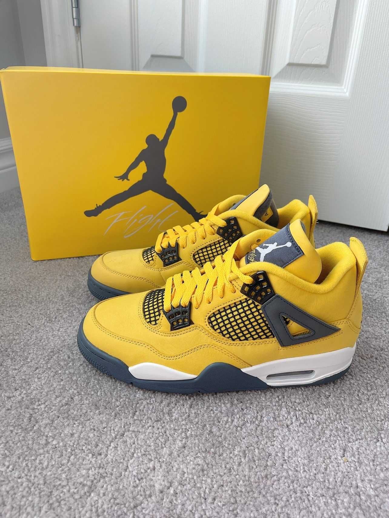 Jordan4Air4RetroLightning UnisexTrampki R.37.5