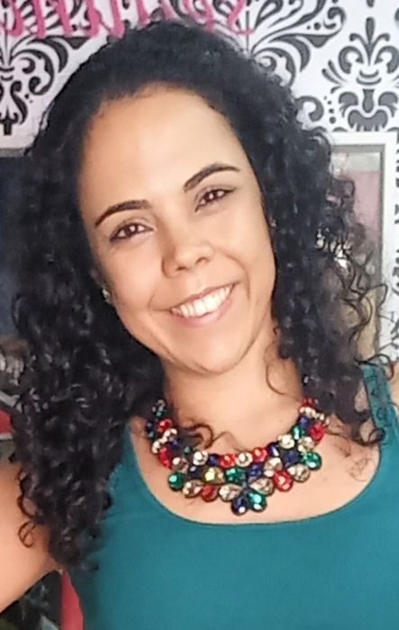 Explicadora com 18 anos de experiência