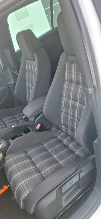 Golf 2.0 GTI caixa DSG