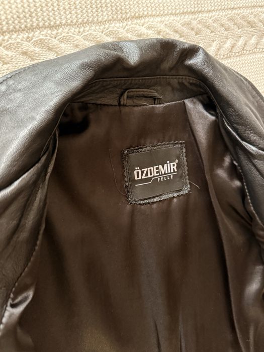 Продам шкіряну куртку коротку