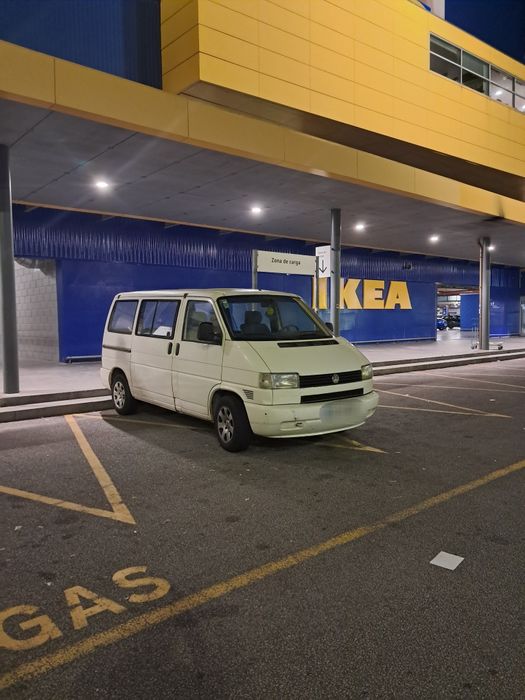 Faço pequenos transportes cargas mudanças